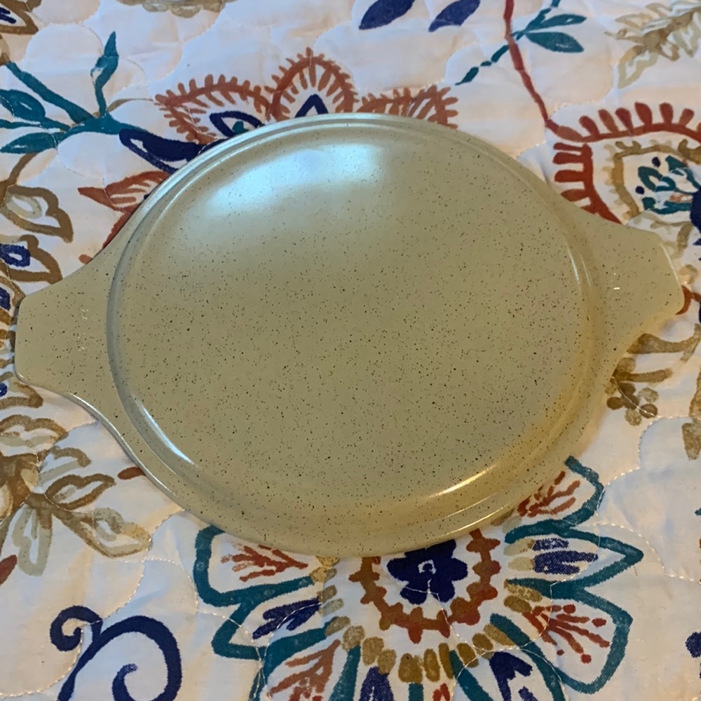 Pyrex glass dish lid! Medium size!